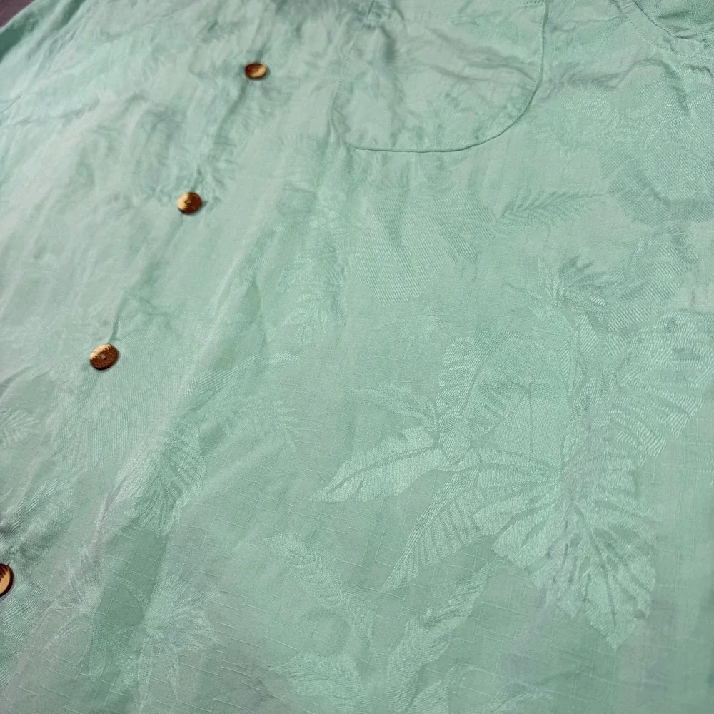 Tommy Bahama Mens XL Silk Tropical Summer Chic Shirt Seafoam Green Short Sleeve - Picture 6 of 6
